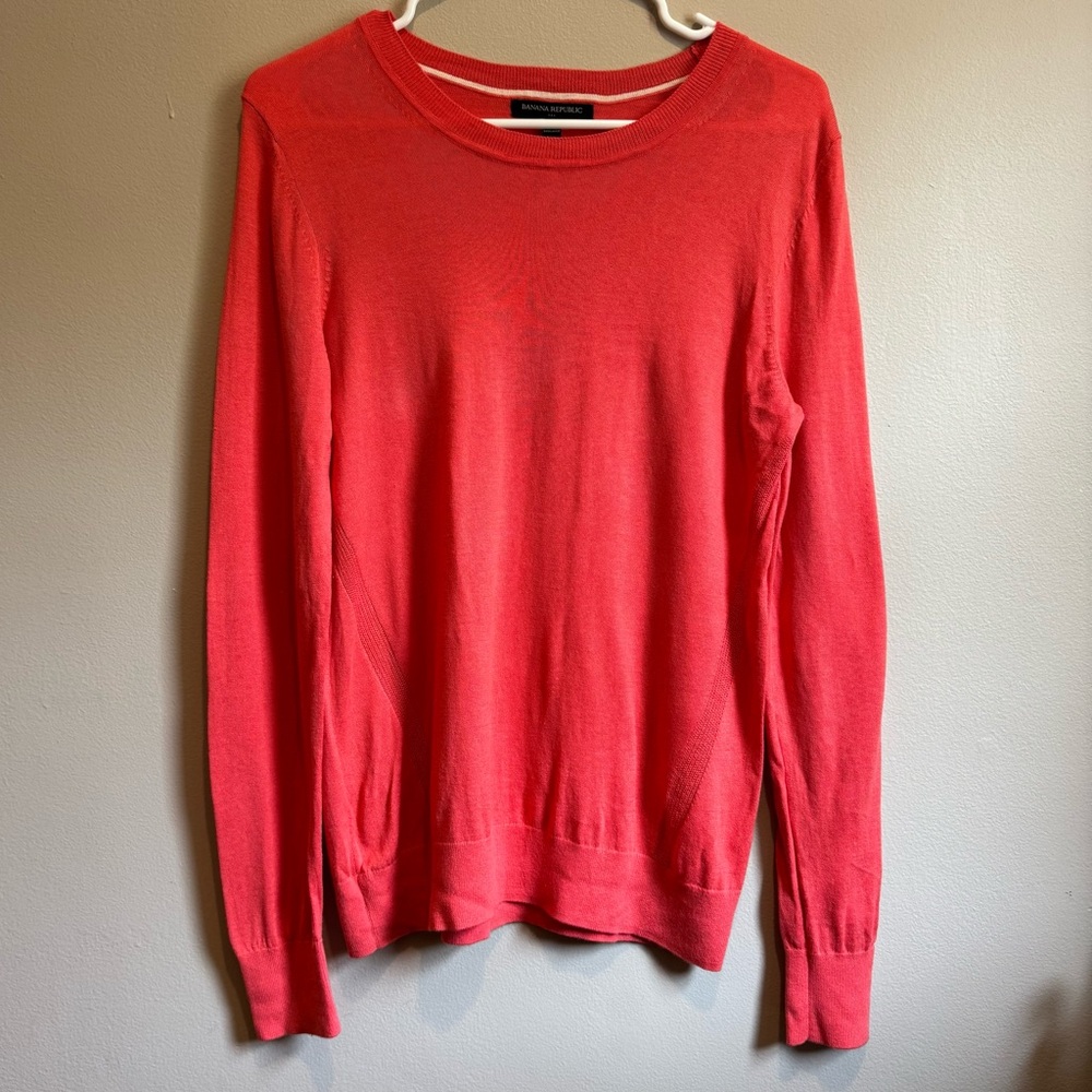 Banana Republic Coral Crew Neck Sweater